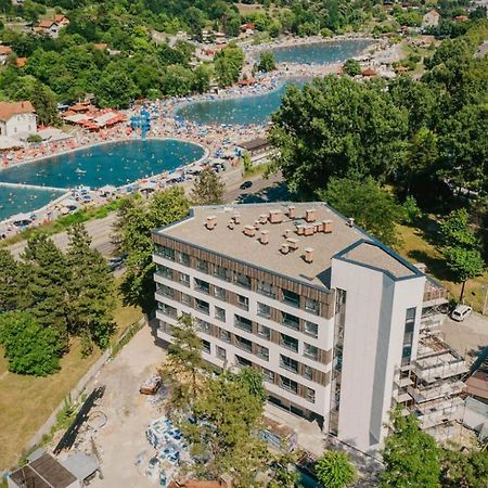 Apartman Park Lake Tuzla Buitenkant foto