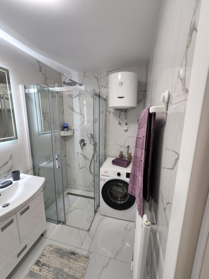 Apartman Park Lake Tuzla Buitenkant foto