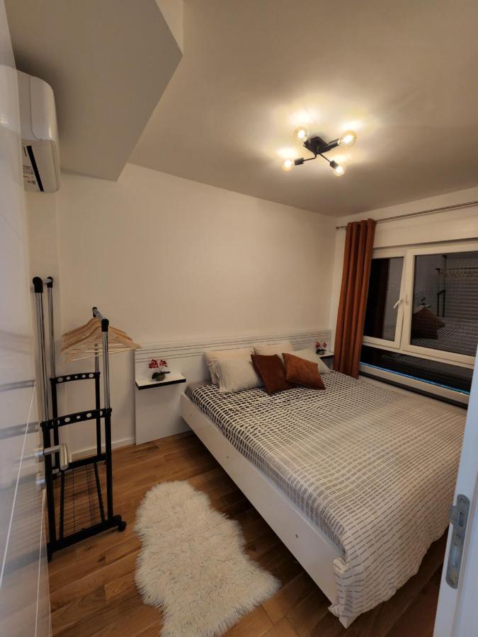 Apartman Park Lake Tuzla Buitenkant foto